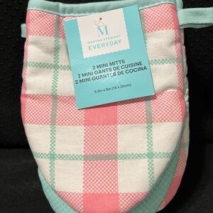 Martha Stewart Pink and Green Mini Mitts
